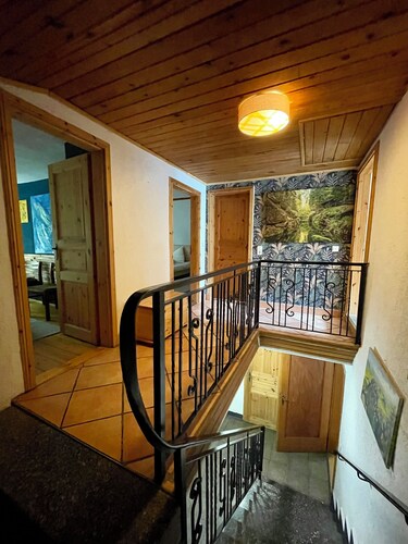 Vacation home with 13 beds, 2 bathrooms, large terrace in a quiet forest location