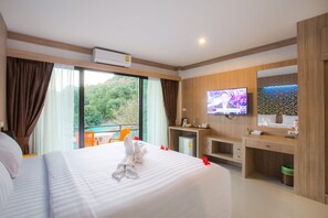 Deluxe Old Building Room | In-room safe, blackout drapes, rollaway beds - Phi Phi Top View Resort (Ko Phi Phi)