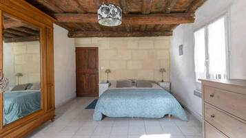 3 chambres, fer et planche Ă  repasser, Wi-Fi gratuit, draps fournis