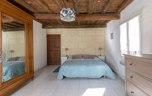 3 chambres, fer et planche Ă repasser, Wi-Fi gratuit, draps fournis