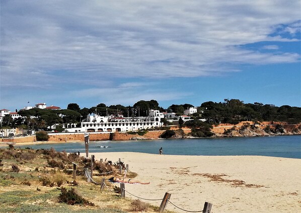 Am Strand, Liegestühle