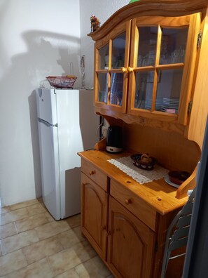 Interior - Le Mieukerien: African reserve 15 mn, beach 200 m (Port-La-Nouvelle)