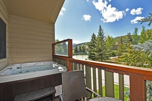 Idromassaggio all'aperto