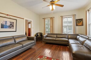 Smart TV, DVD player, books