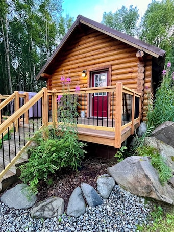 Exterior. Comfy Cabin Nestled in the Woods