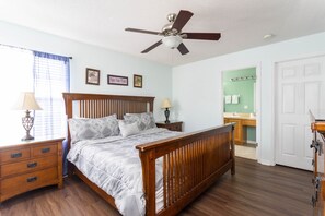 7 bedrooms, iron/ironing board, WiFi, bed sheets