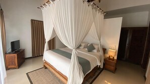 Superior Room, Pool Access | In-room safe, desk, iron/ironing board, free WiFi