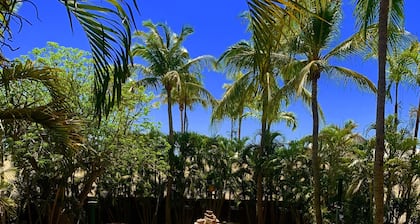 Roey Backpackers & Party Bar