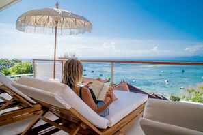 Villa Luar Biasa - Two bedroom villa with pool and ocean views | Terrace/patio