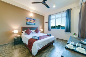 1 habitación, ropa de cama de alta calidad, cubrecamas y minibar