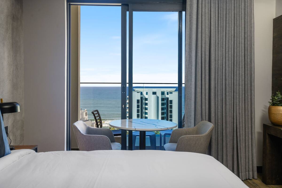 deluxe studio | beach/ocean view