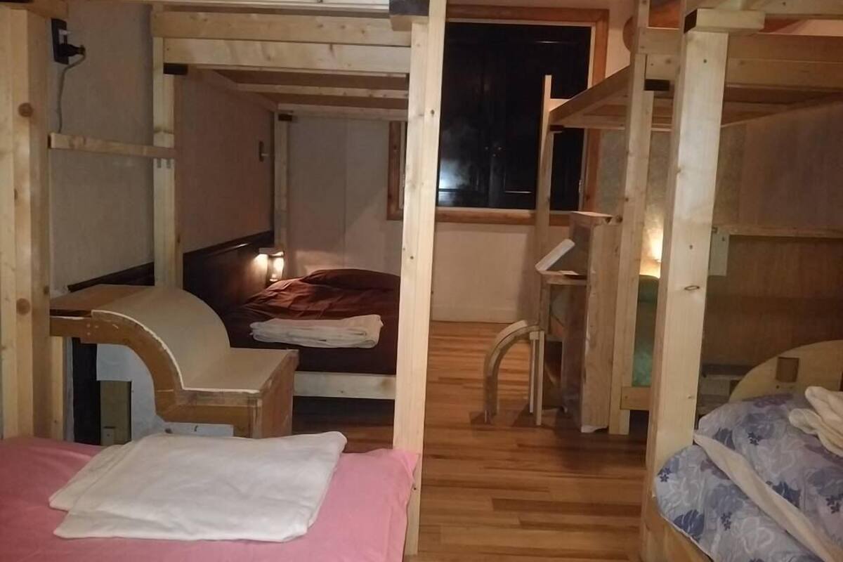 Sovsal (Room 3 (Wood)) | Gratis wi-fi