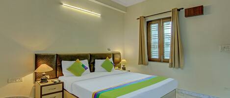 Deluxe Room - For Indian National Only | Desk, soundproofing, rollaway beds, free WiFi