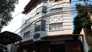 Fachada da propriedade