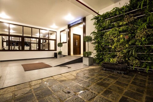 Grand 7 Hotel Kesbewa