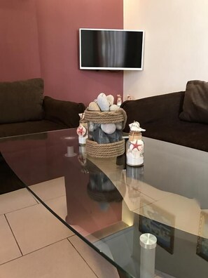 华丽公寓, 1 间卧室 | 起居区 | 平板电视