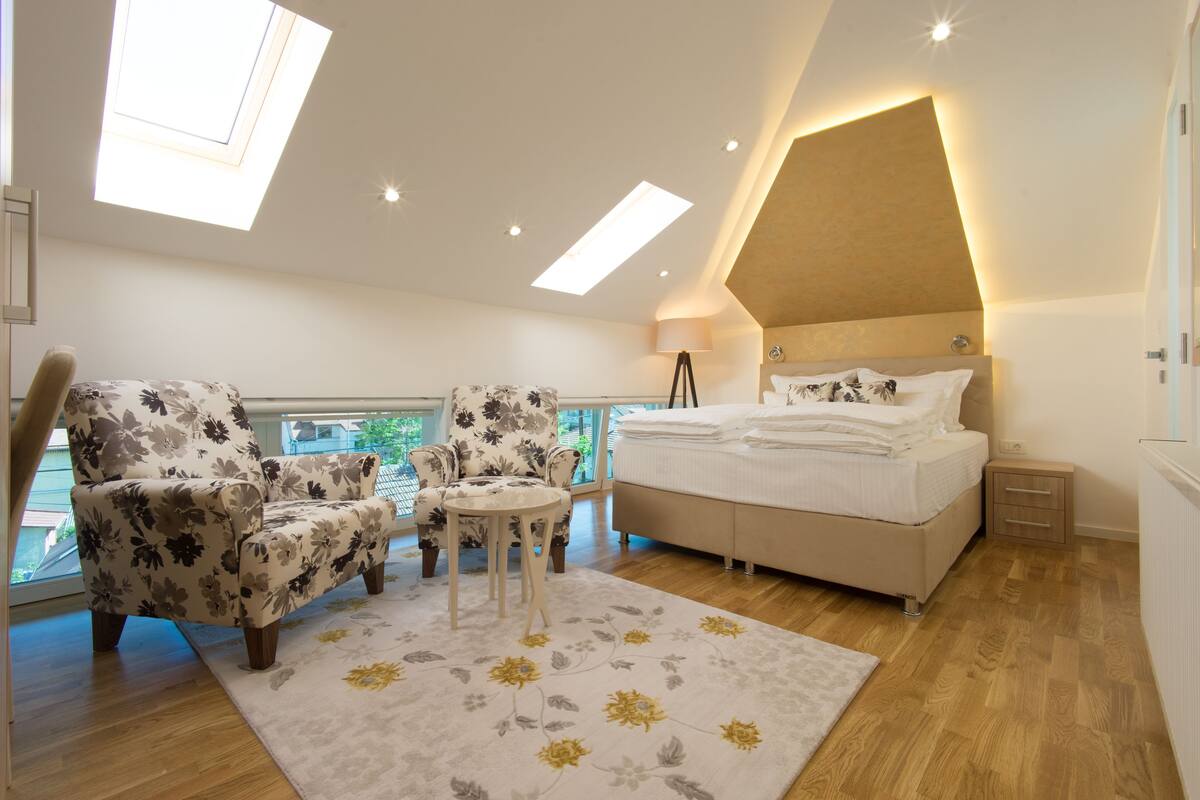Double Room | Living area | TV