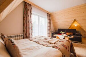 Ropa de cama hipoalergénica, tabla de planchar con plancha y cunas