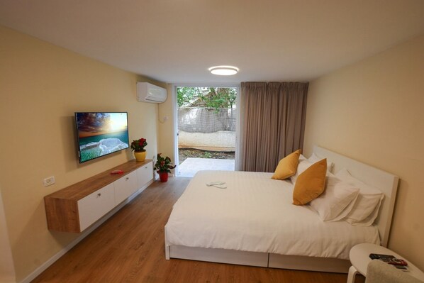 Luxury Studio Suite, Terrace