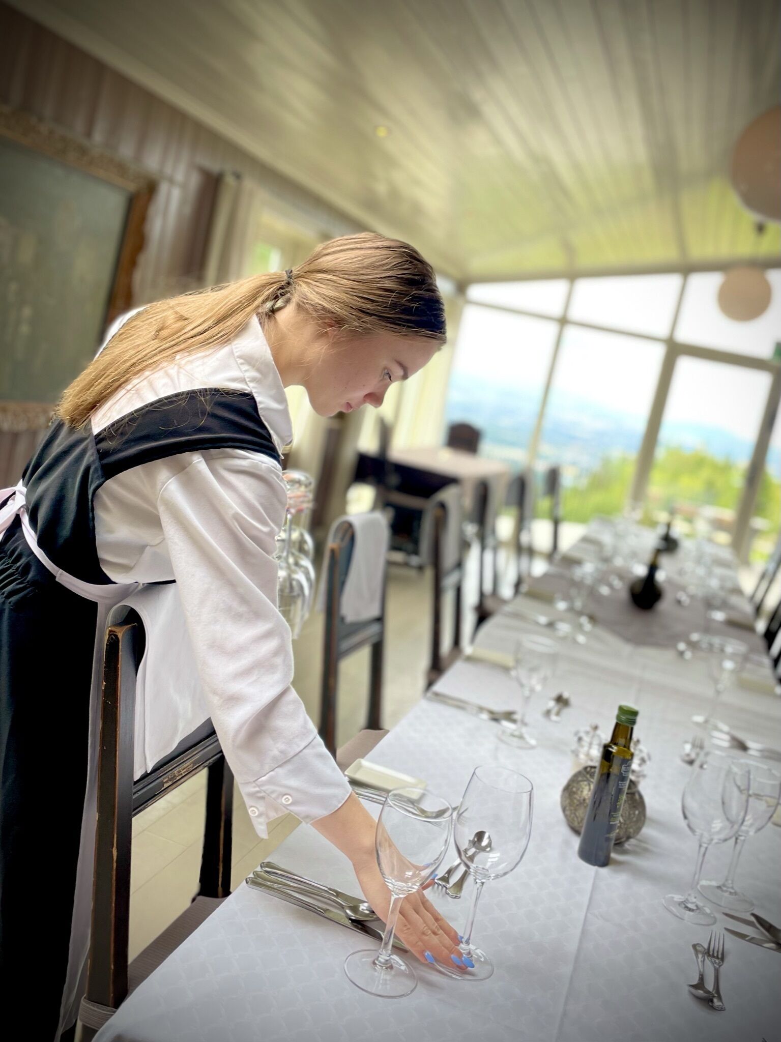 Se sirven desayunos, comidas y cocina escandinava con vista al mar