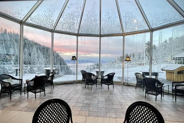 Breakfast, lunch, dinner served; Scandinavian cuisine, ocean views