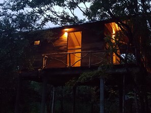 奢华树屋, 1 间卧室, 花园景观 | 客房景观
