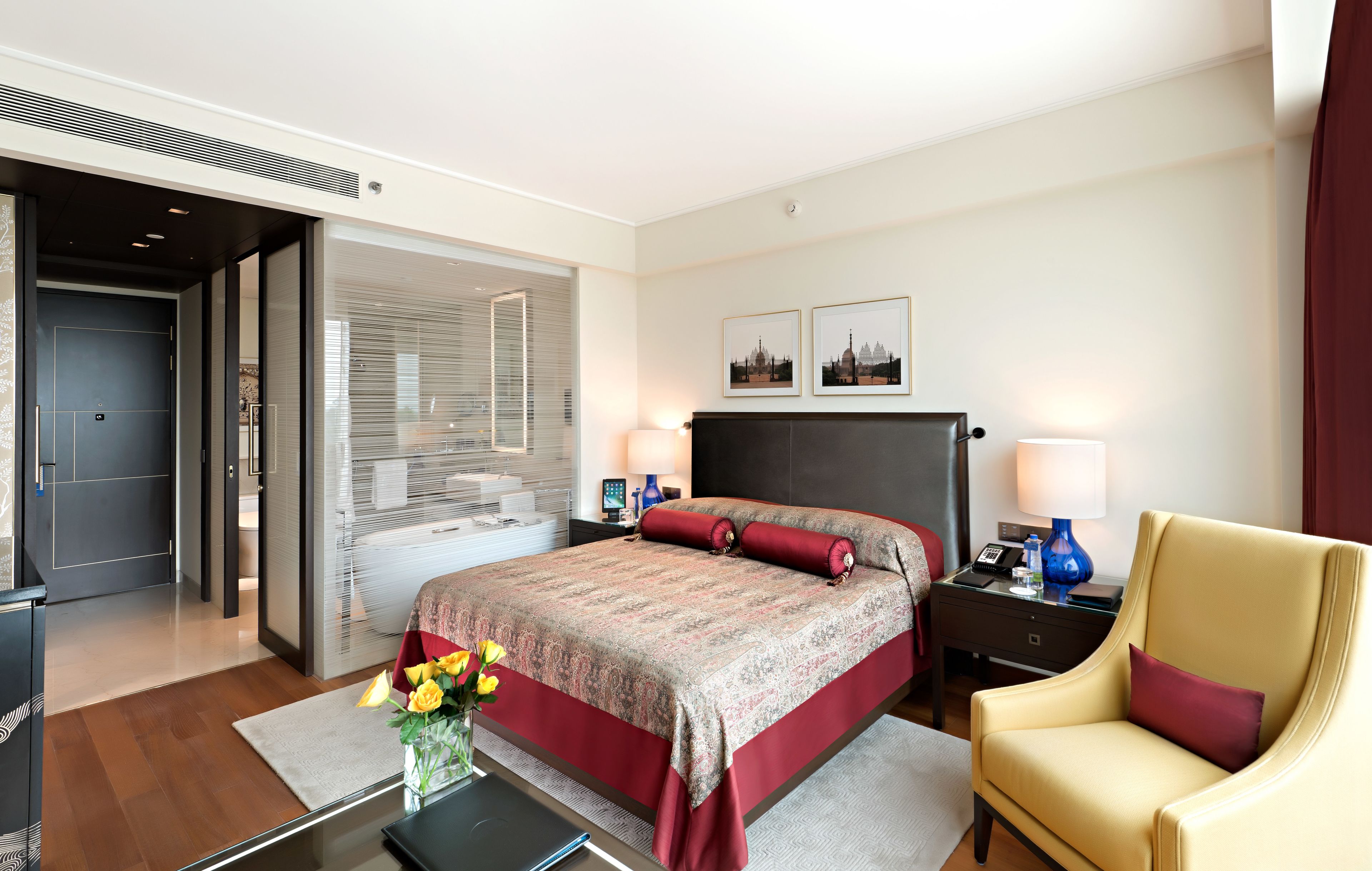 1 bedroom, egyptian cotton sheets, premium bedding, down duvets