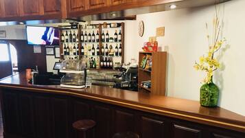 Bar (in der Unterkunft)