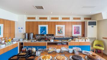 Tägliches inbegriffenes Frühstücksbuffet