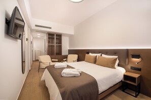 Deluxe Double Room | Premium bedding, minibar, in-room safe, desk - Hotel Lesvion (Lesvos)