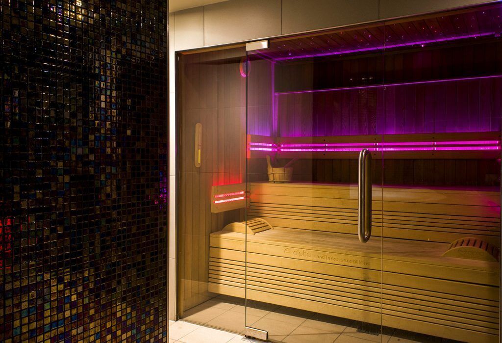 couples treatment room(s), sauna, hot tub, steam room, body treatments