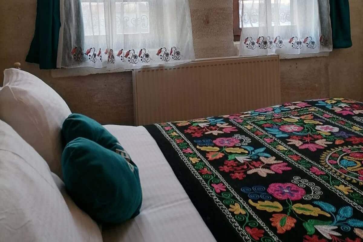 Family Suite, Terrace | Premium bedding, desk, iron/ironing board (on request), cribs (free)