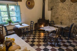 매일 뷔페 무료 아침 식사 포함