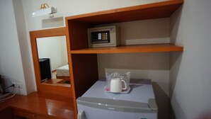 Standard Double Bed  | Kemudahan bilik