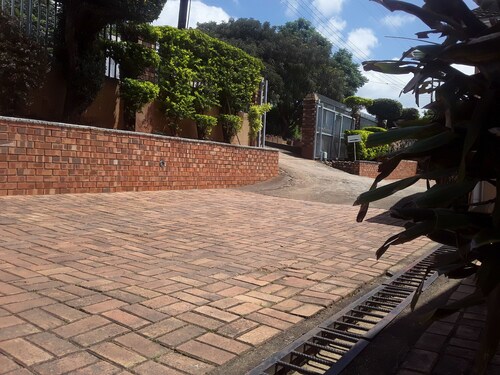 Vuya Nathi Bed & Breakfast