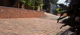 Vuya Nathi Bed & Breakfast