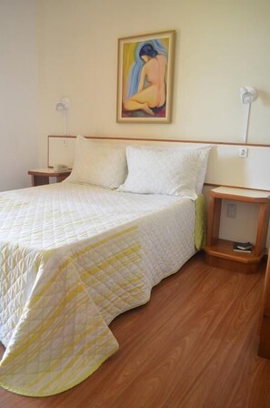 Desk, free WiFi, bed sheets - Sítio Hotel e Eventos (Sao Pedro do Sul)