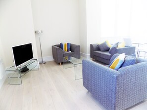 Apartment, 2 Bedrooms (MediaCity/Salford Quays Large flat-50) | Living room | Flat-screen TV - Expressbnb Apartments (Salford)