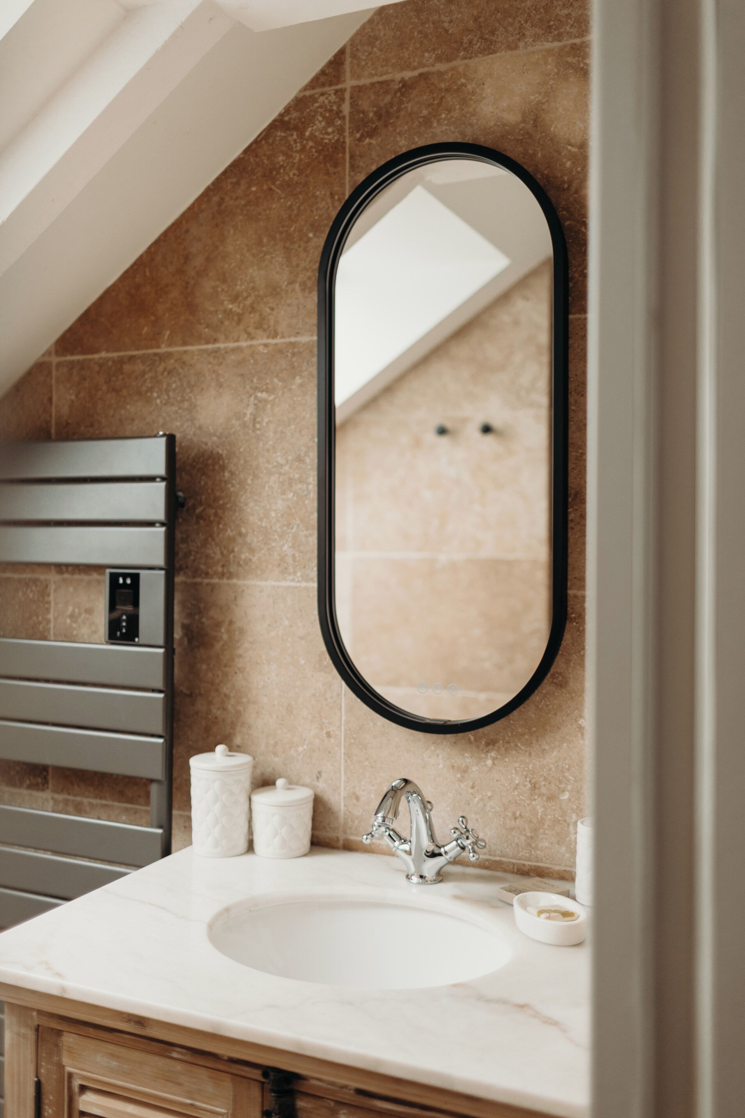 house, 2 bedrooms, non smoking | bathroom | free toiletries, hair dryer, towels