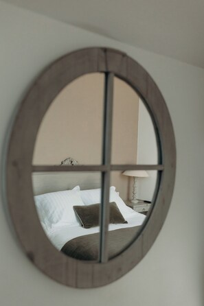 Tremannsrom | Safe på rommet, lydisolert, wi-fi (inkludert) og sengetøy