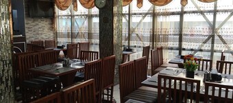 Zimbo Golden Hotel