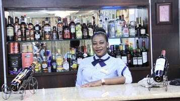 Bar (en la propiedad)