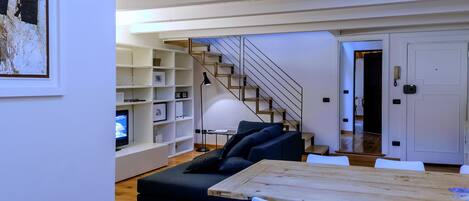 Appartamento, 3 camere da letto (Location: Via Dell'Orto 39) | Pasti in camera