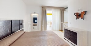 Villa, 1 habitación (4 pax) | 1 dormitorio, caja fuerte, escritorio y cunas (de pago)