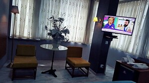 Kamar Keluarga | Area keluarga | TV LCD