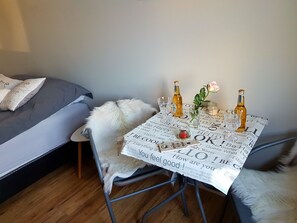 Estudio básico | Servicio a la habitación