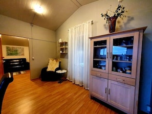 Apartamento panorámico, 3 habitaciones | Zona de estar