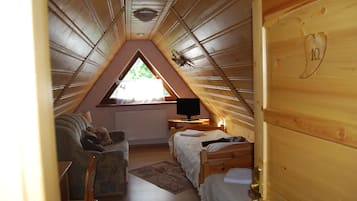 Family Apartment, 2 Bedrooms, Non Smoking, Mountain View | Premium bedding, in-room safe, individually decorated