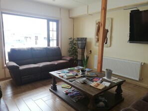 Living room - Hostal Baquedano (Natales)