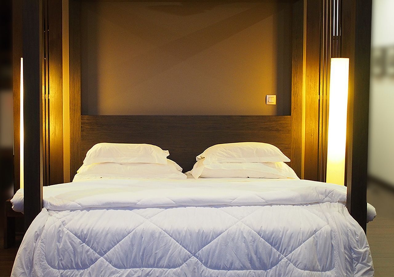 Ropa de cama de alta calidad y minibar 